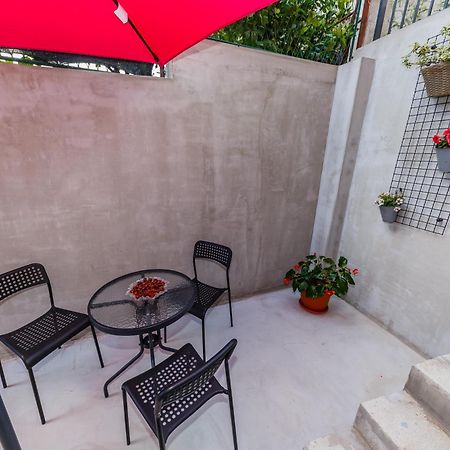 Apartmani Ujakovic Kaštela Kültér fotó