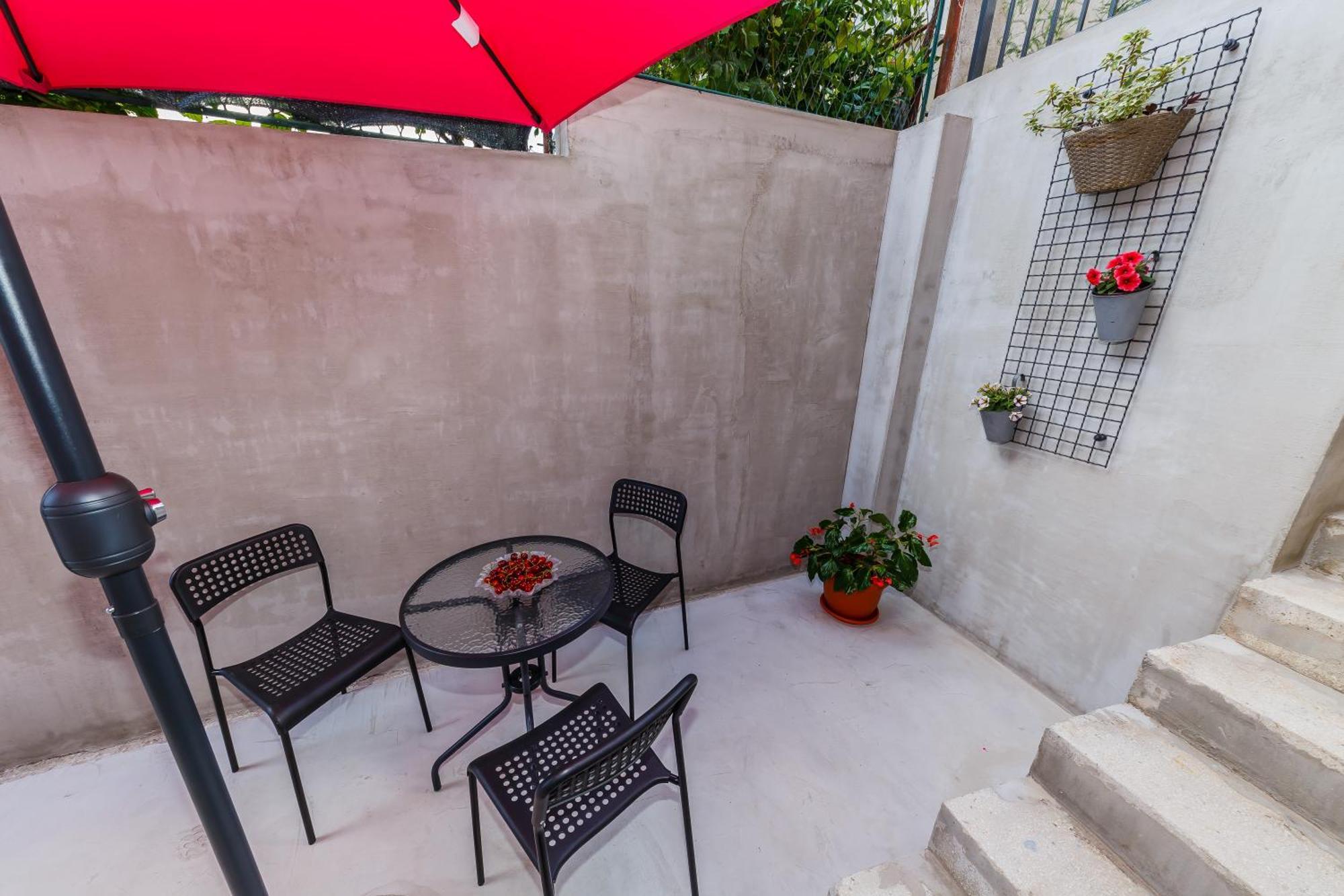 Apartmani Ujakovic Kaštela Kültér fotó