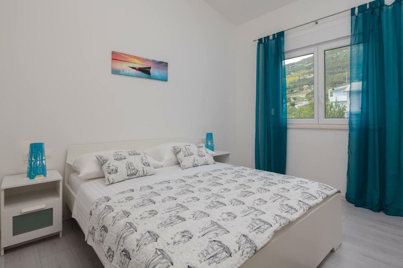 Apartmani Ujakovic Kaštela Kültér fotó