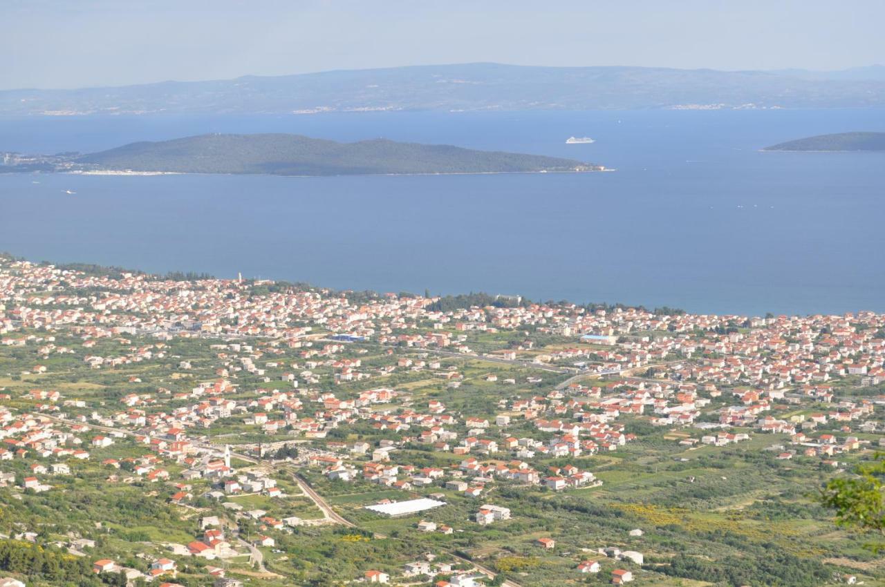 Apartmani Ujakovic Kaštela Kültér fotó